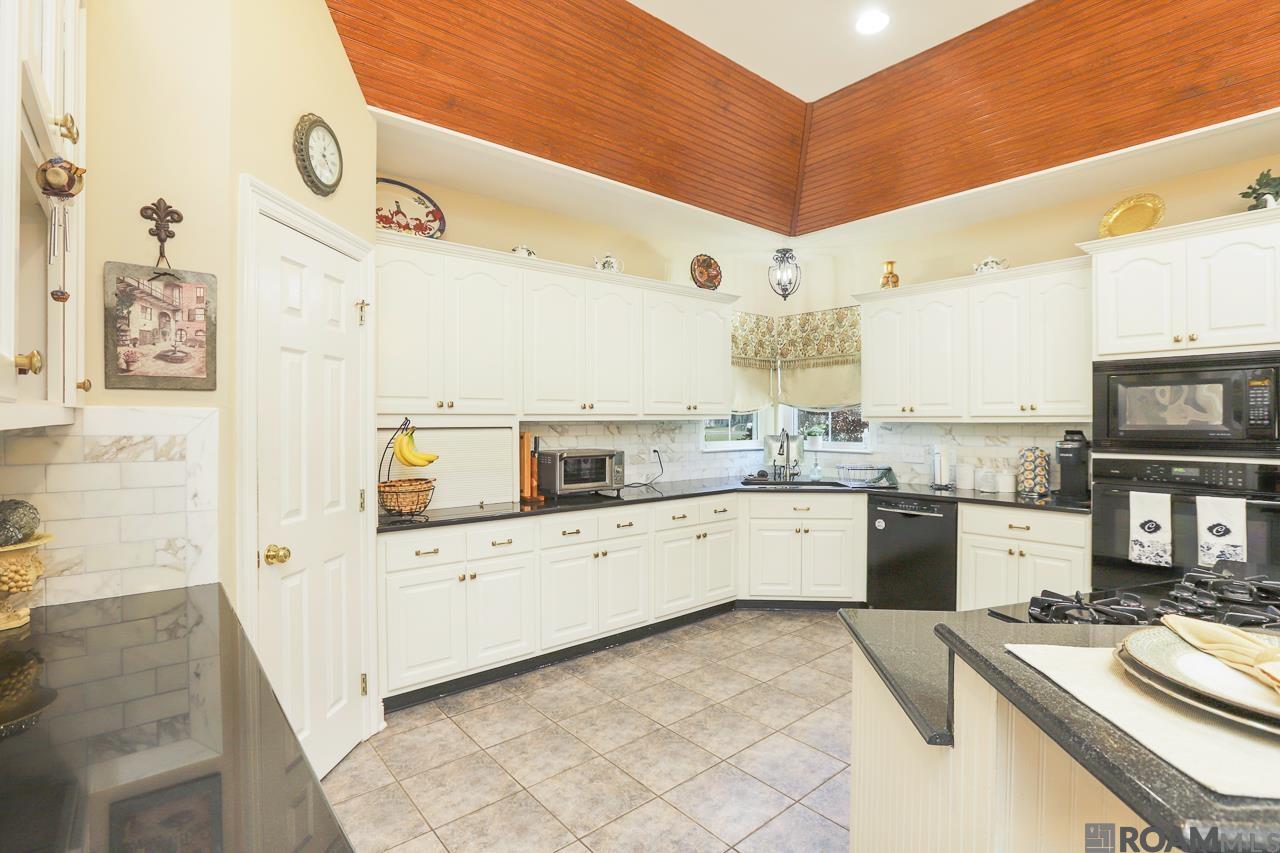 16474 Jay Rd, Prairieville, Louisiana image 9