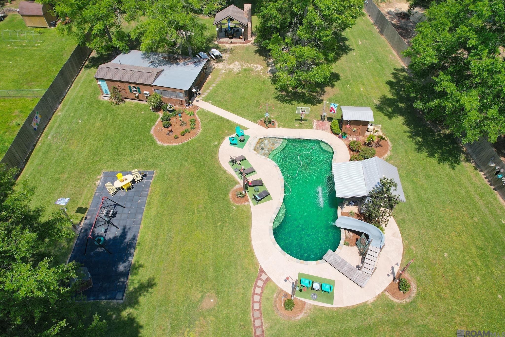 15309 East Ridge Dr, Walker, Louisiana image 2