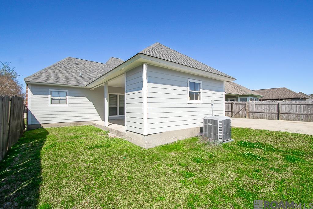 40457 Crossgate Place, Gonzales, Louisiana image 17