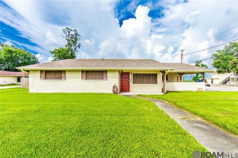 Homes For Sale - 1700 Rio Vista Avenue<br/> Houma, LA 70363
