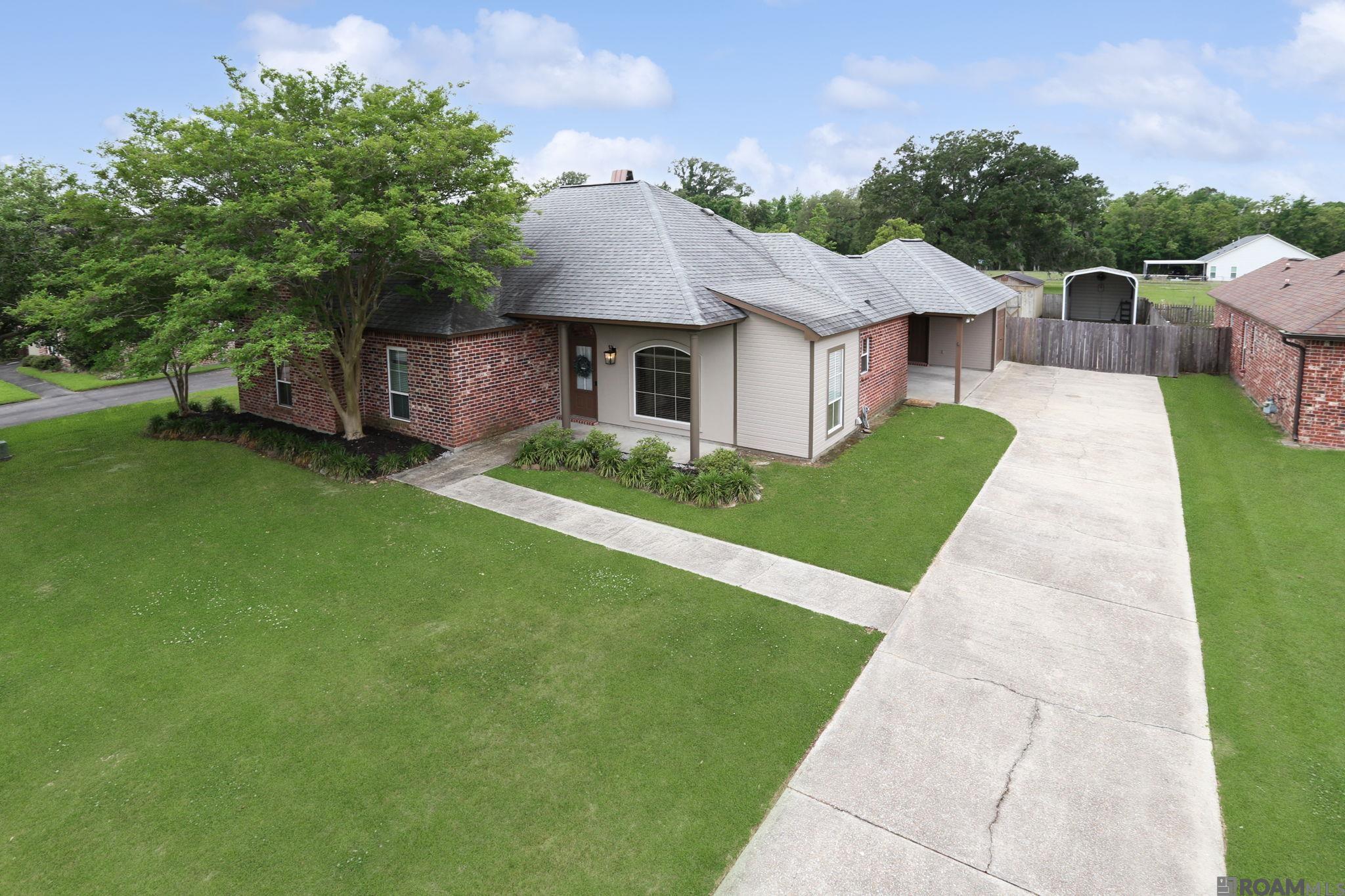 13499 Paces Pointe Dr, Gonzales, Louisiana image 4