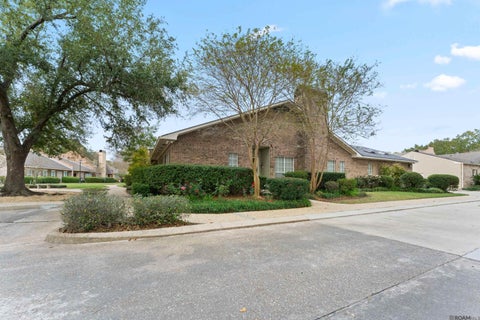 Townhouse For Sale - 1653 Sharp Rd<br/> Baton Rouge, LA 70815
