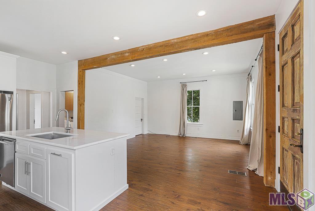 355 Napoleon St, Baton Rouge, Louisiana image 2