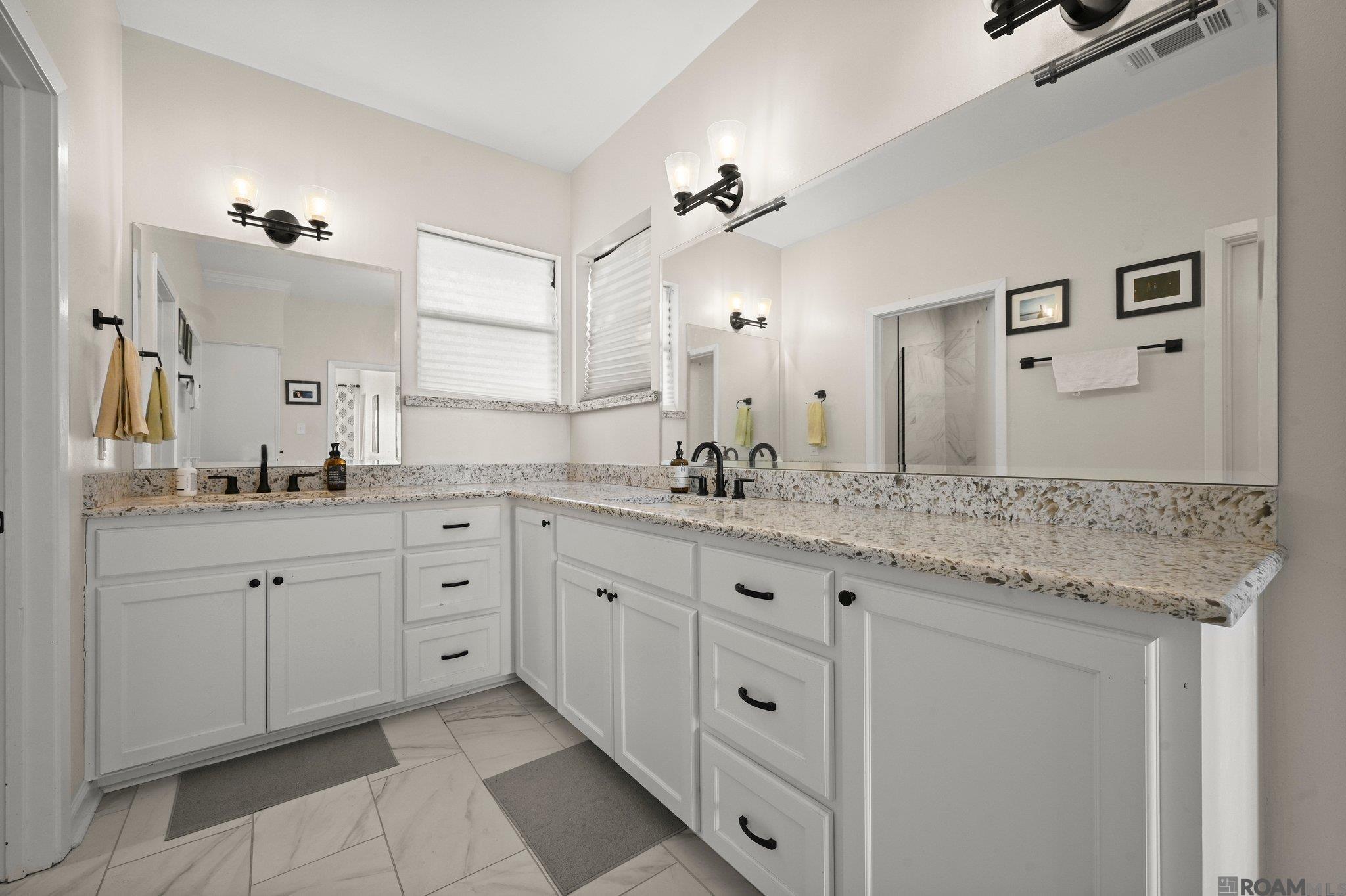 12426 N Lake Sherwood Ave, Baton Rouge, Louisiana image 15