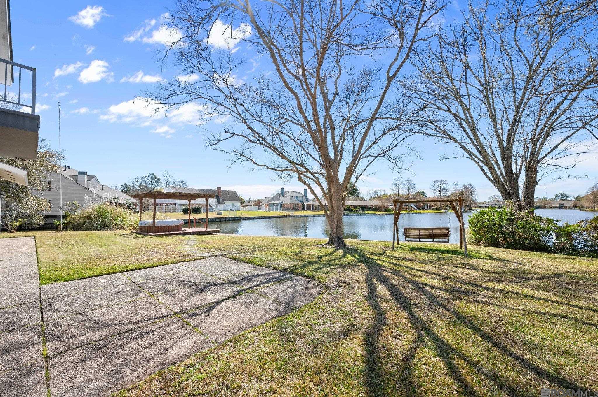 12426 N Lake Sherwood Ave, Baton Rouge, Louisiana image 26