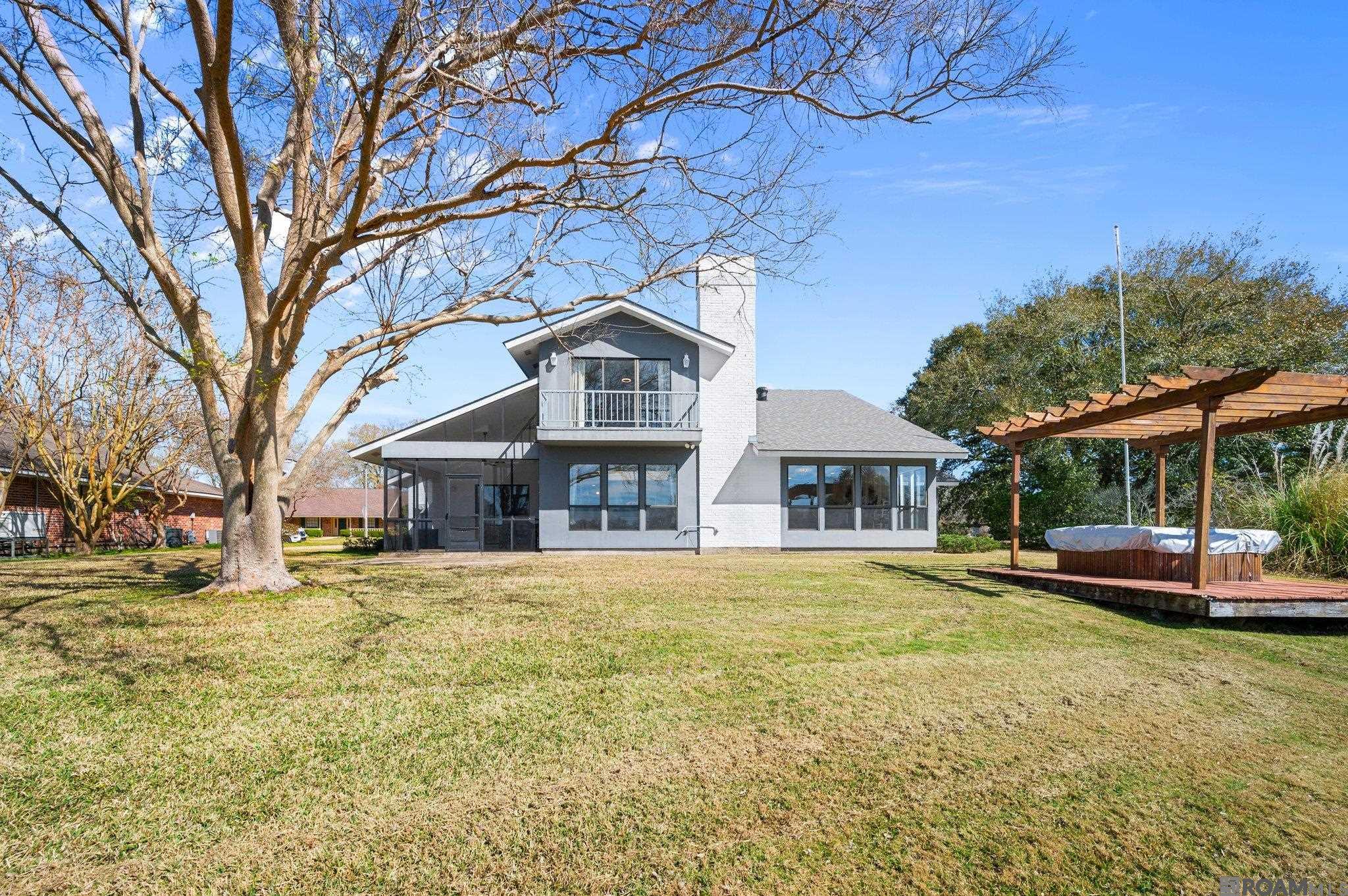 12426 N Lake Sherwood Ave, Baton Rouge, Louisiana image 30