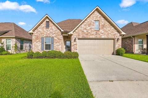 Homes For Sale - 163 Magazine Loop<br/> Thibodaux, LA 70301