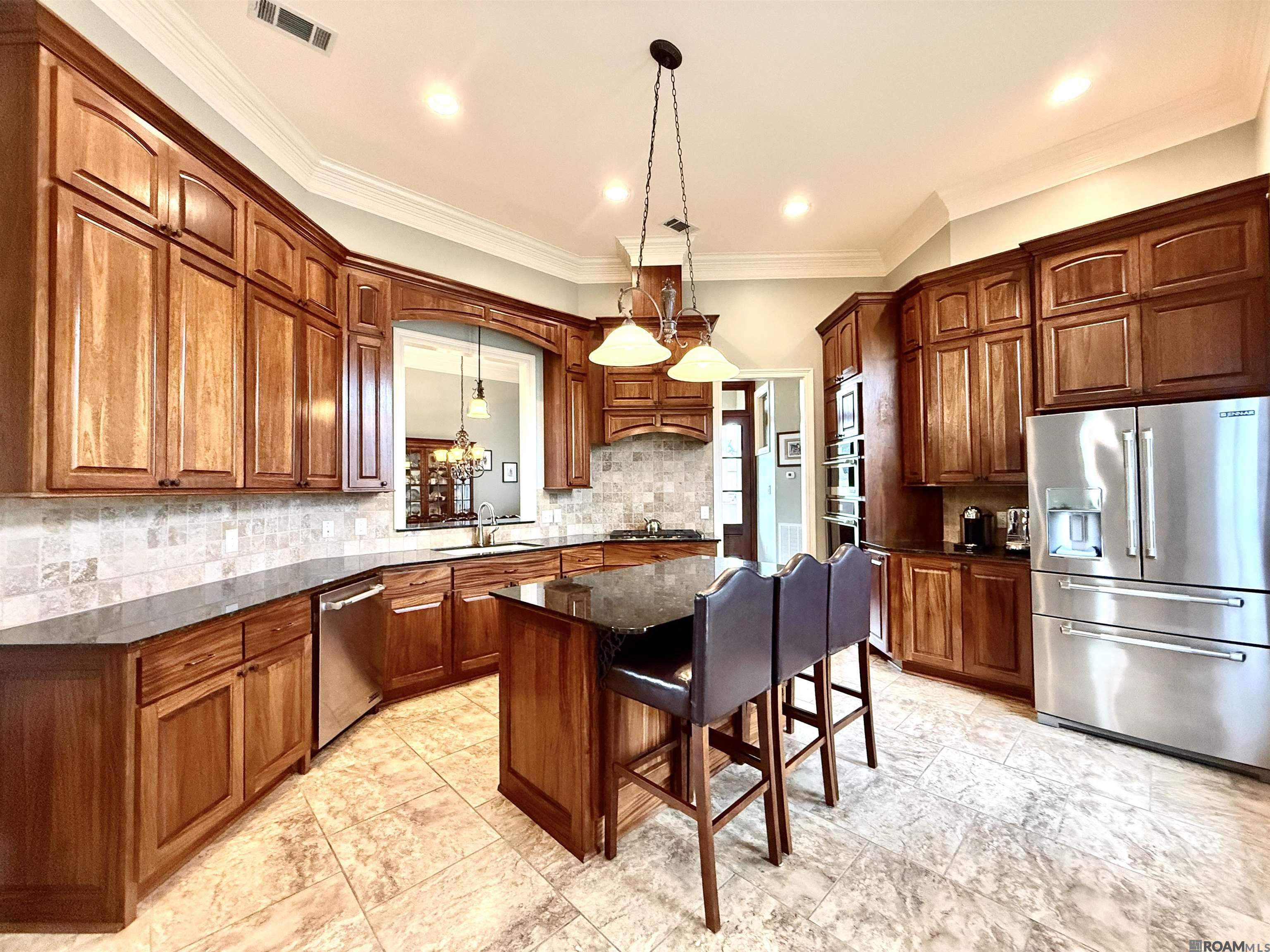 9528 Sawgrass Dr, Denham Springs, Louisiana image 6