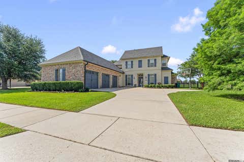 Homes For Sale - 2340 St Andrews Ave<br/> Zachary, LA 70791
