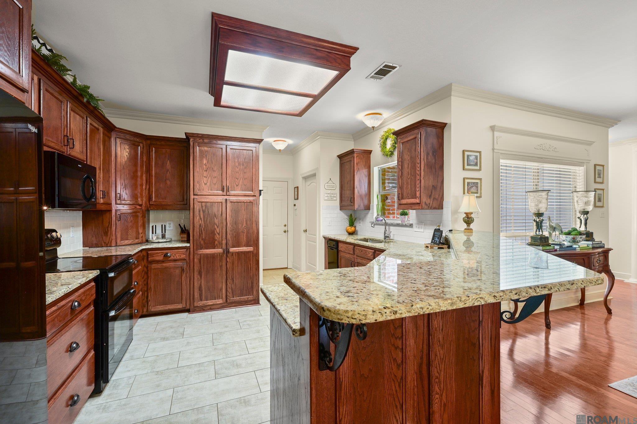 1542 Colony Ln, Zachary, Louisiana image 7