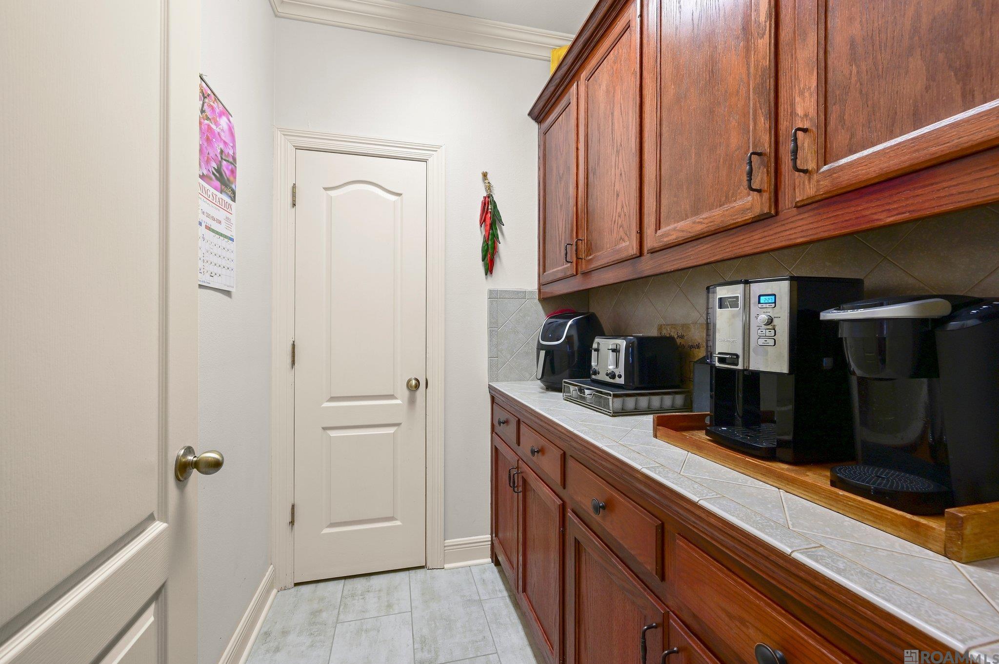 1542 Colony Ln, Zachary, Louisiana image 8