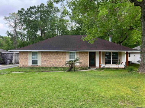 Homes For Sale - 15432 Treasurer Ave<br/> Baton Rouge, LA 70817