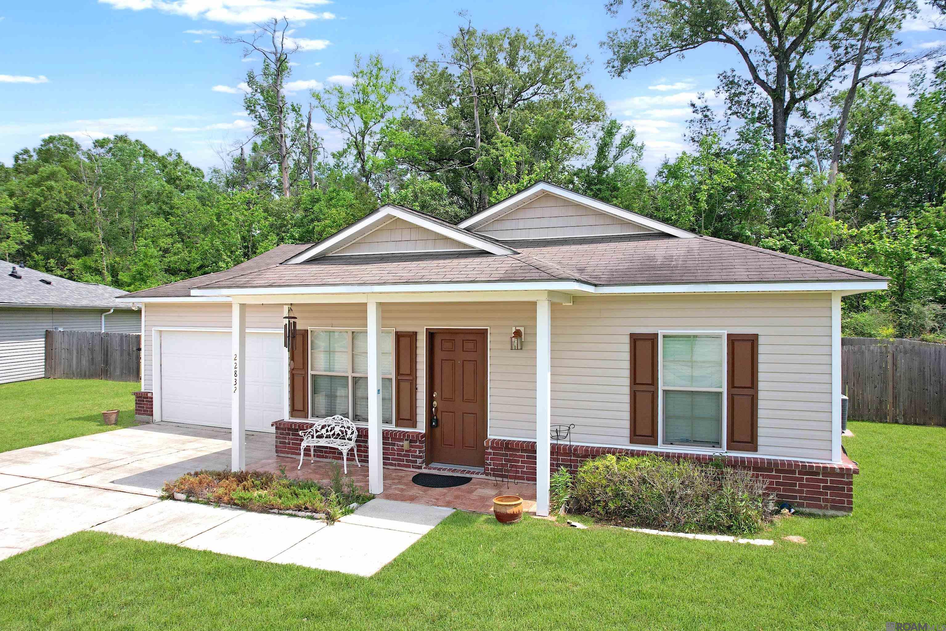22832 Lafourche Ln, Denham Springs, Louisiana image 2