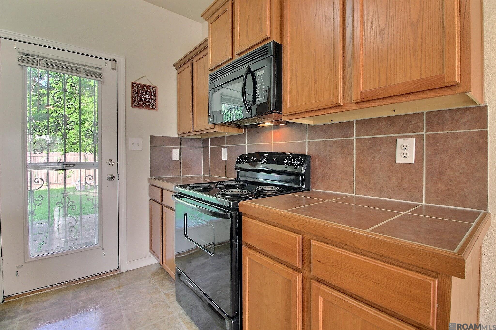 22832 Lafourche Ln, Denham Springs, Louisiana image 12