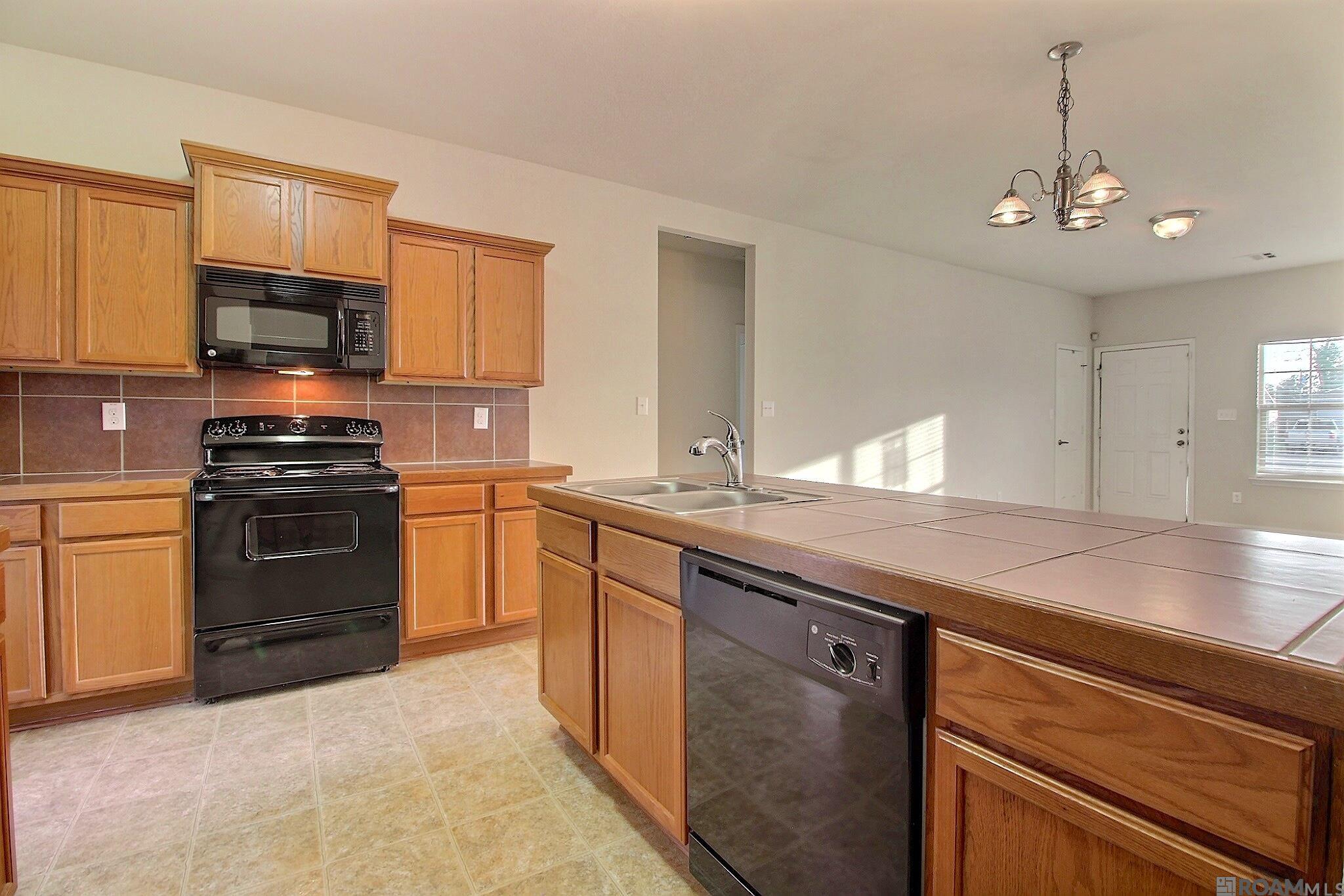 22832 Lafourche Ln, Denham Springs, Louisiana image 13