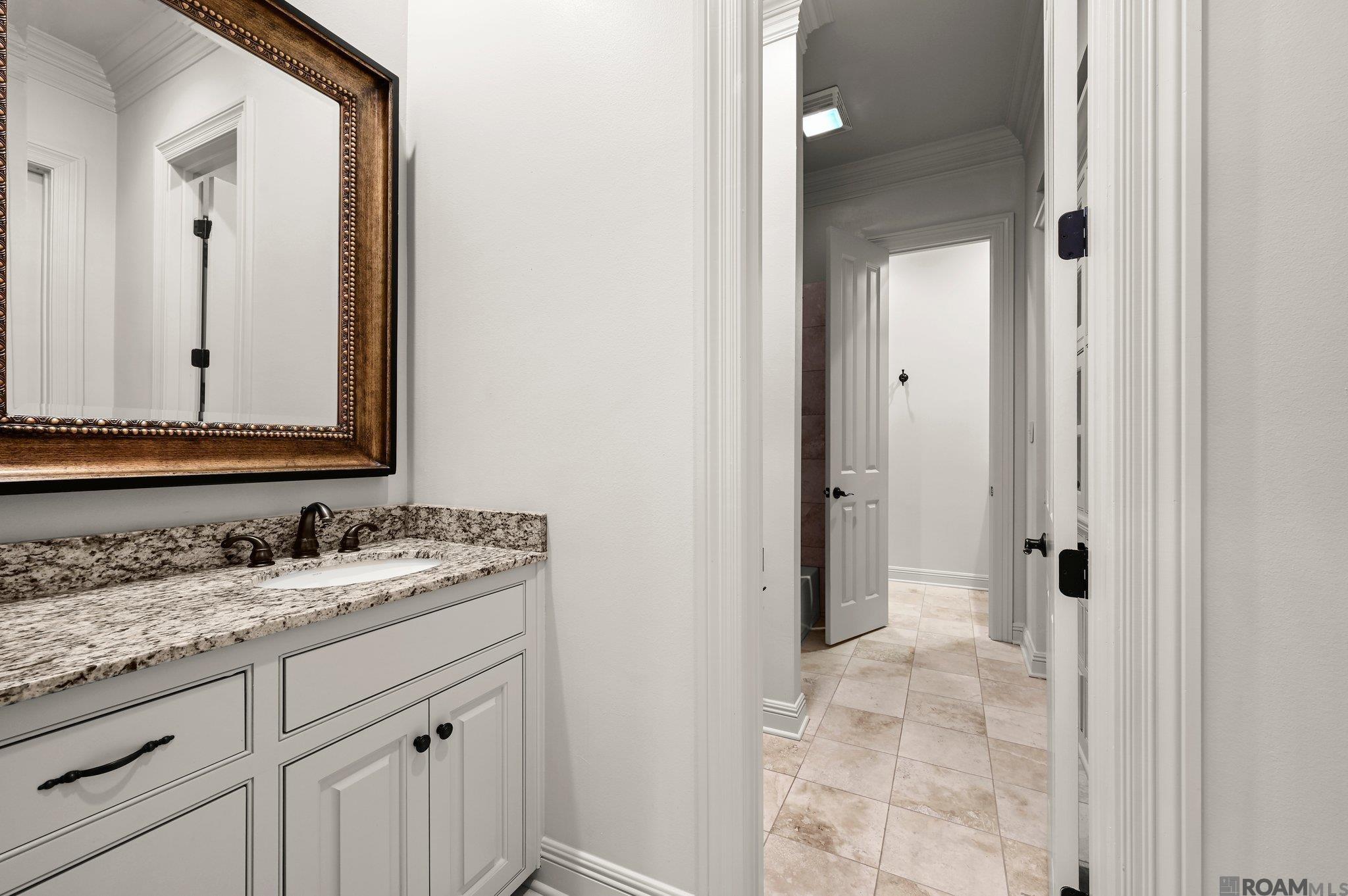 2518 Bocage Lake Dr, Baton Rouge, Louisiana image 31