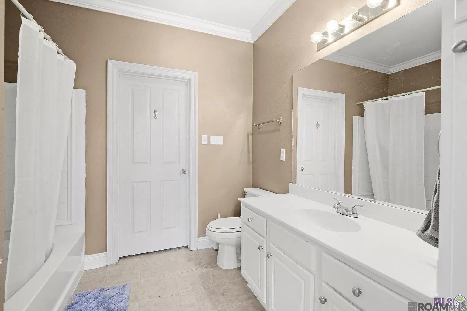 2105 Belle Pointe Alley, Baton Rouge, Louisiana image 10