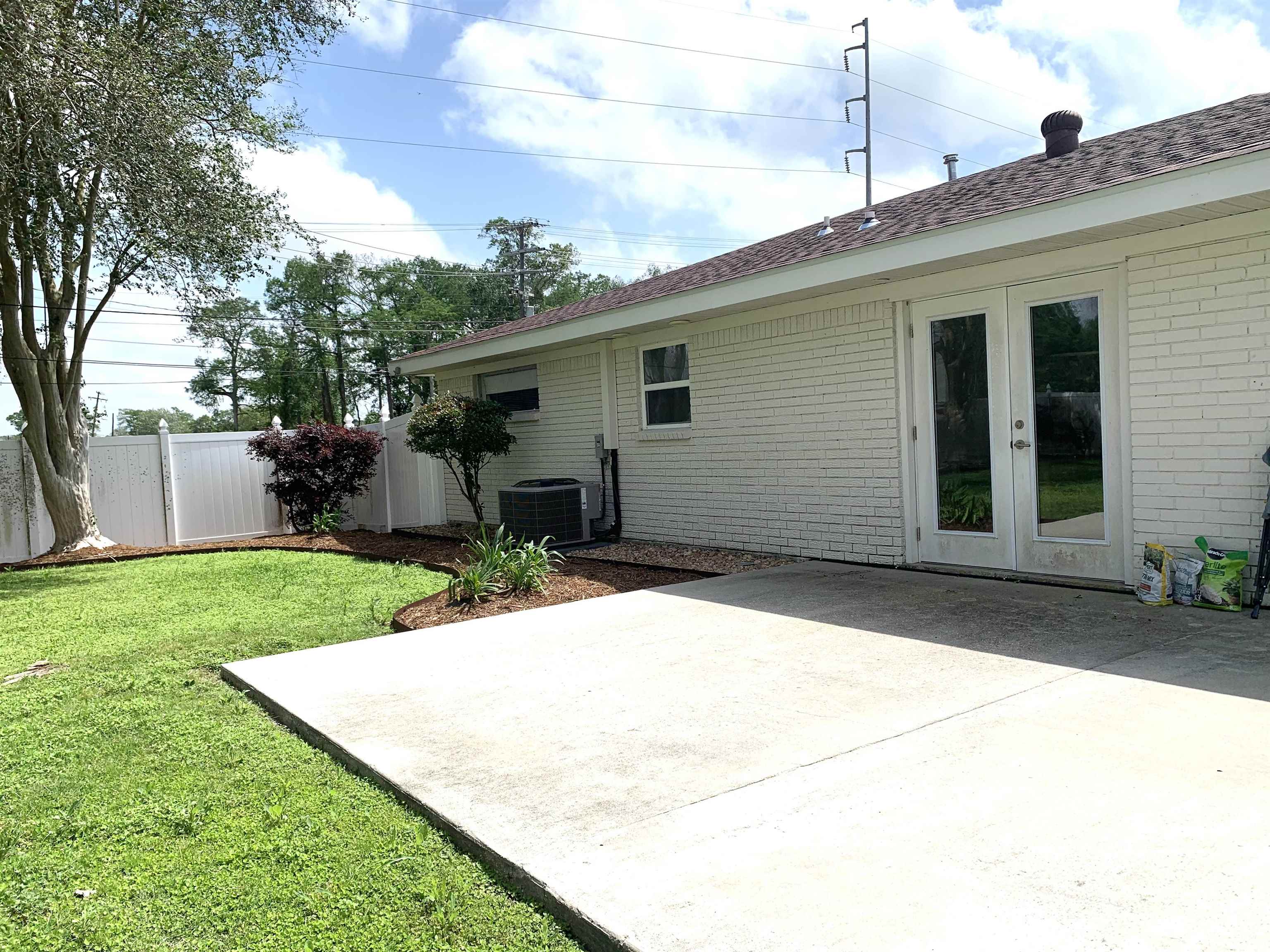 1233 N Prescott Dr, Morgan City, Louisiana image 2