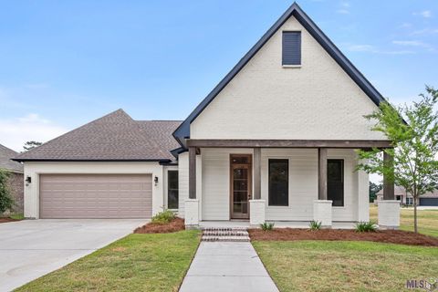Homes For Sale - 1126 Camellia Way<br/> Denham Springs, LA 70726