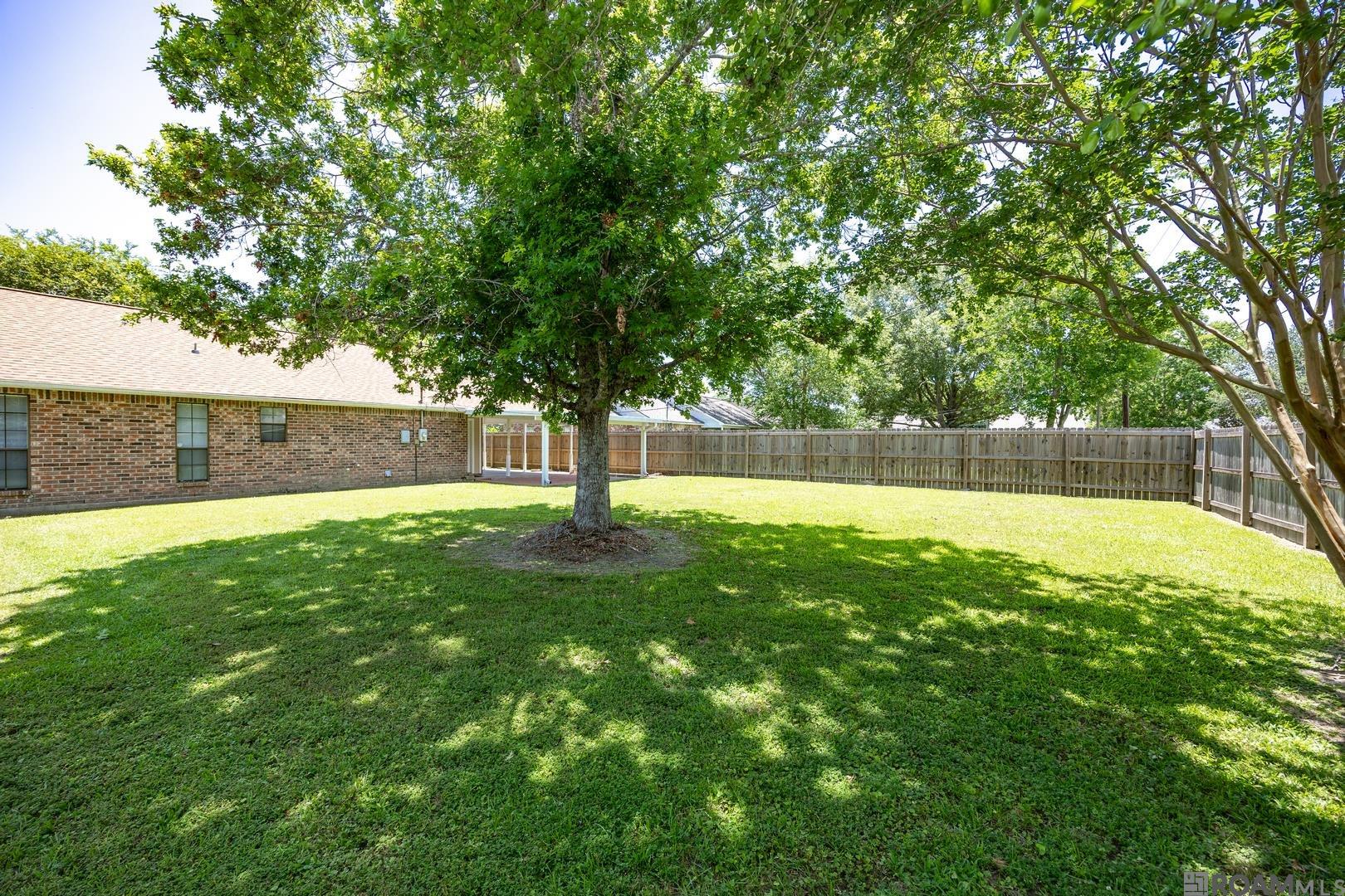 2014 E Catalpa St, Gonzales, Louisiana image 22
