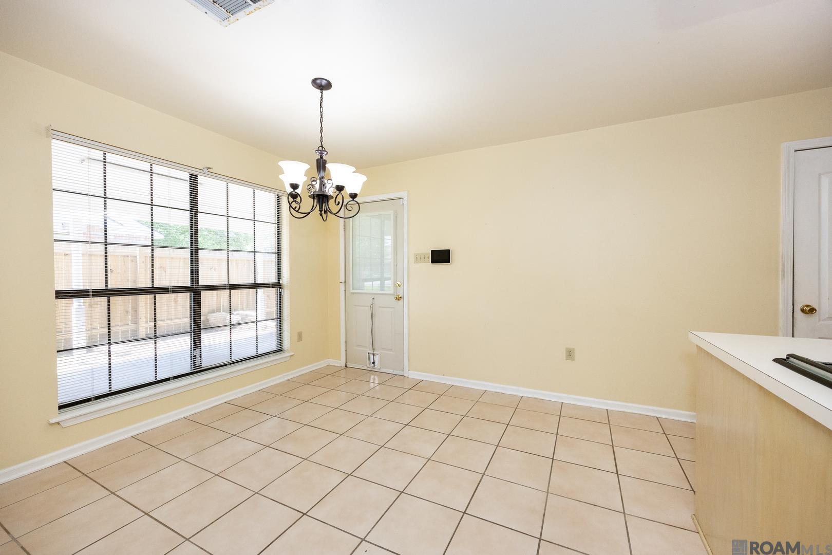 2014 E Catalpa St, Gonzales, Louisiana image 4