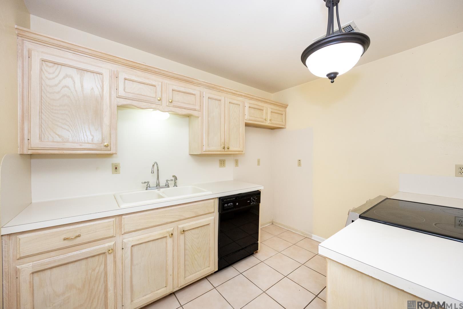 2014 E Catalpa St, Gonzales, Louisiana image 6