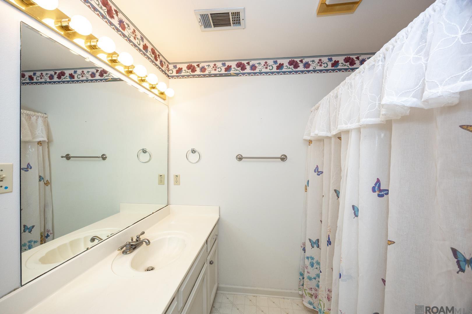 2014 E Catalpa St, Gonzales, Louisiana image 13