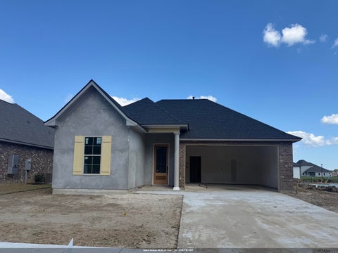 Homes For Sale - 37138 Southdown Circle<br/> Prairieville, LA 70769