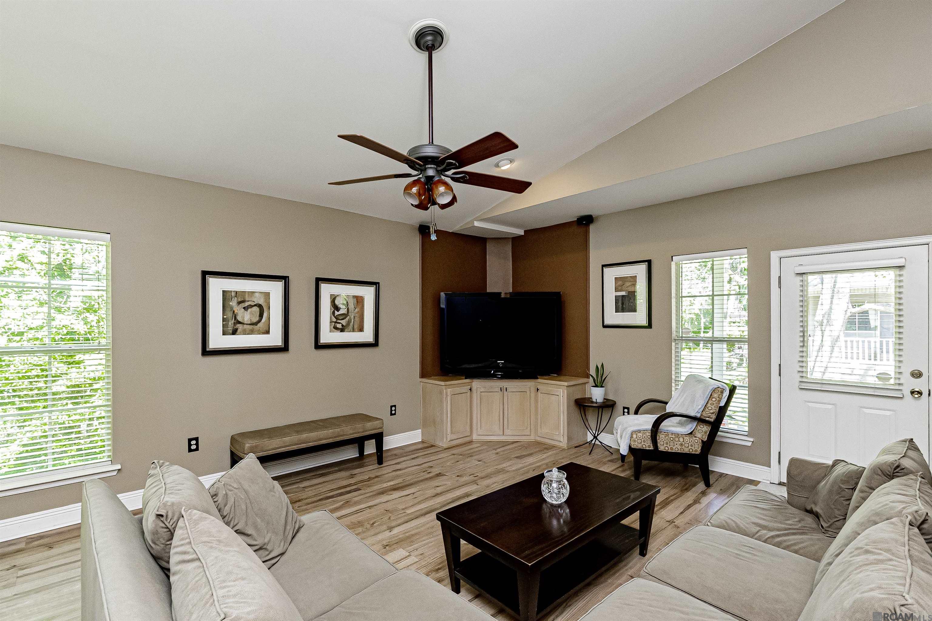 3033 Myrtle Grove Dr, Baton Rouge, Louisiana image 3