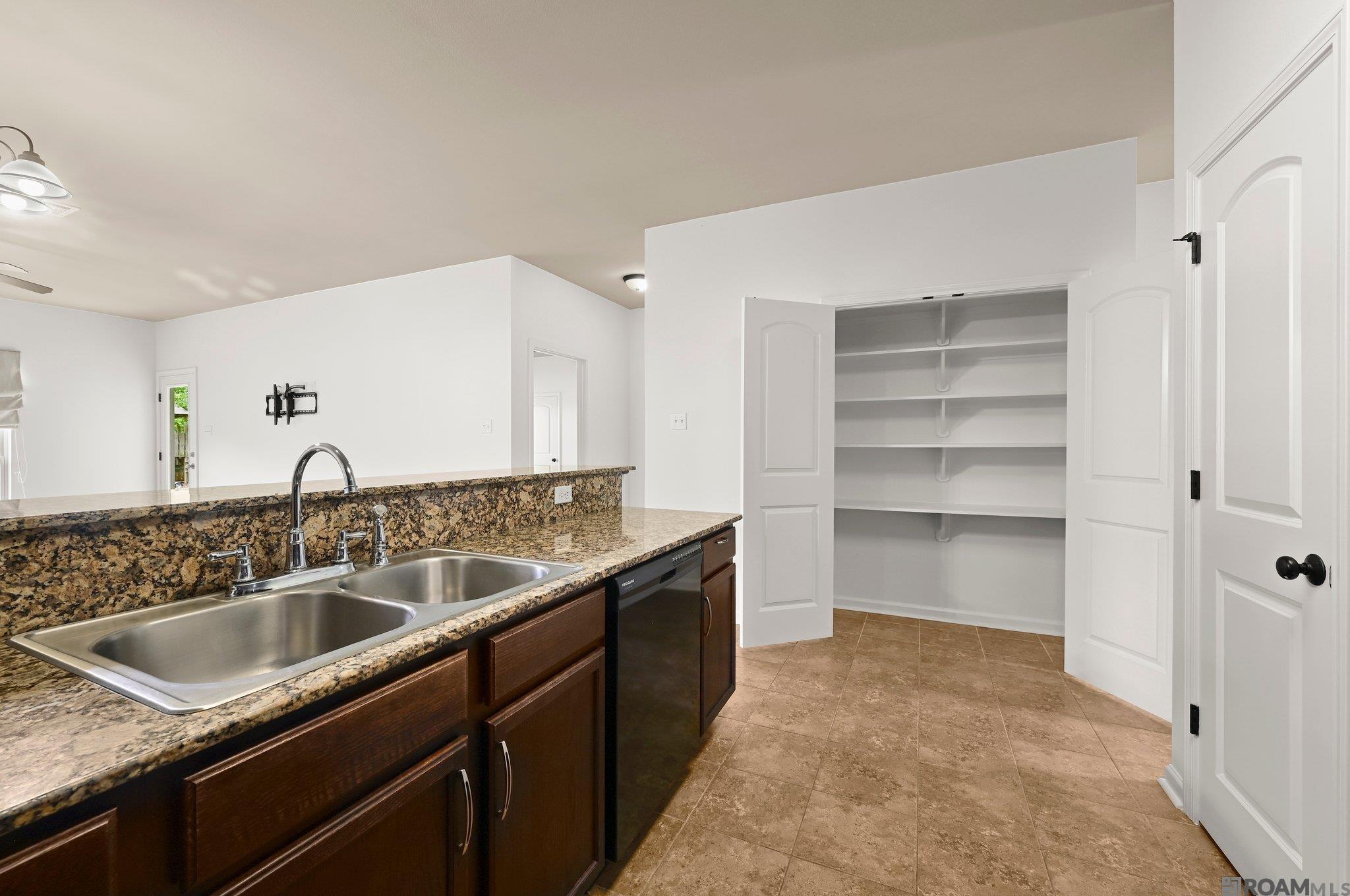 42214 N City Park Dr, Sorrento, Louisiana image 9