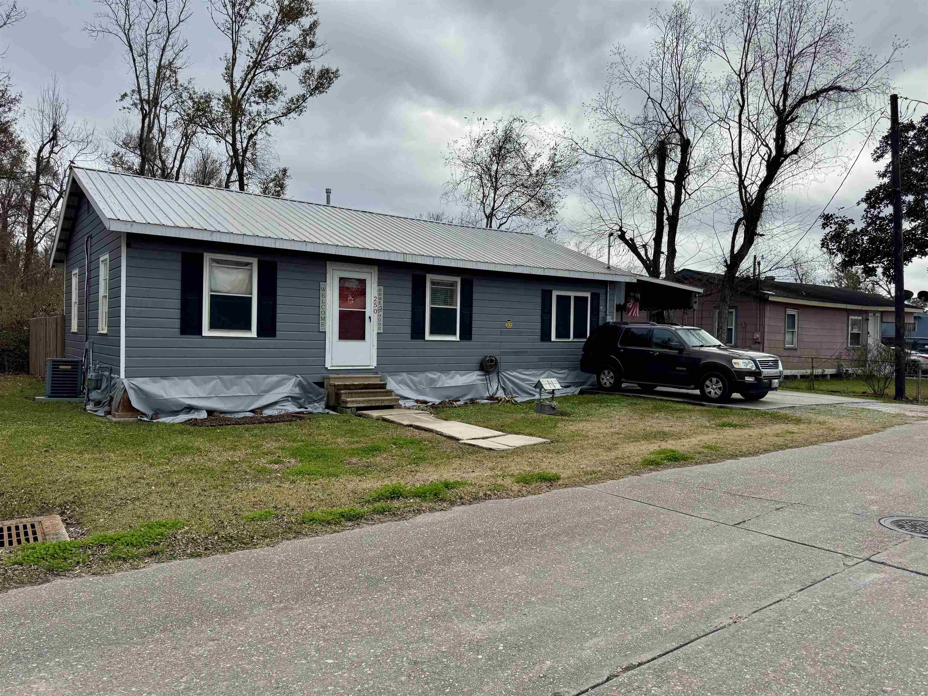 250 Carlos Street, Houma, Louisiana image 1