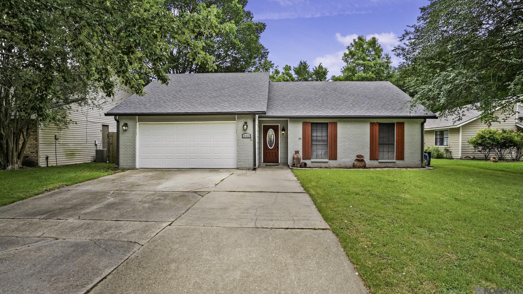 15941 Woodlawn Acres Ave, Baton Rouge, Louisiana image 1