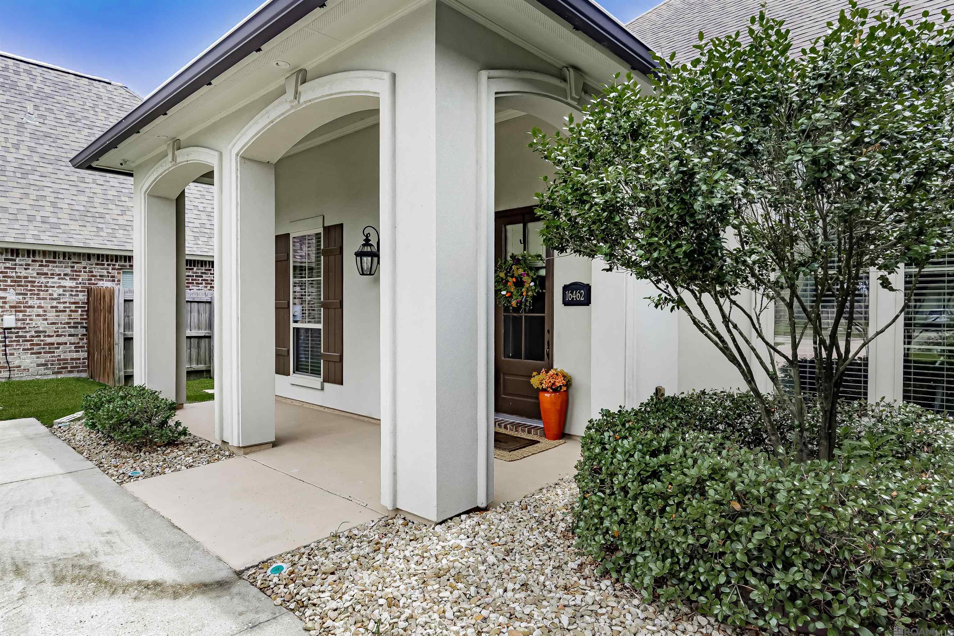 16462 Parker Place Dr