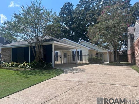 Homes For Sale - 1412 W Fairview Dr<br/> Baton Rouge, LA 70816