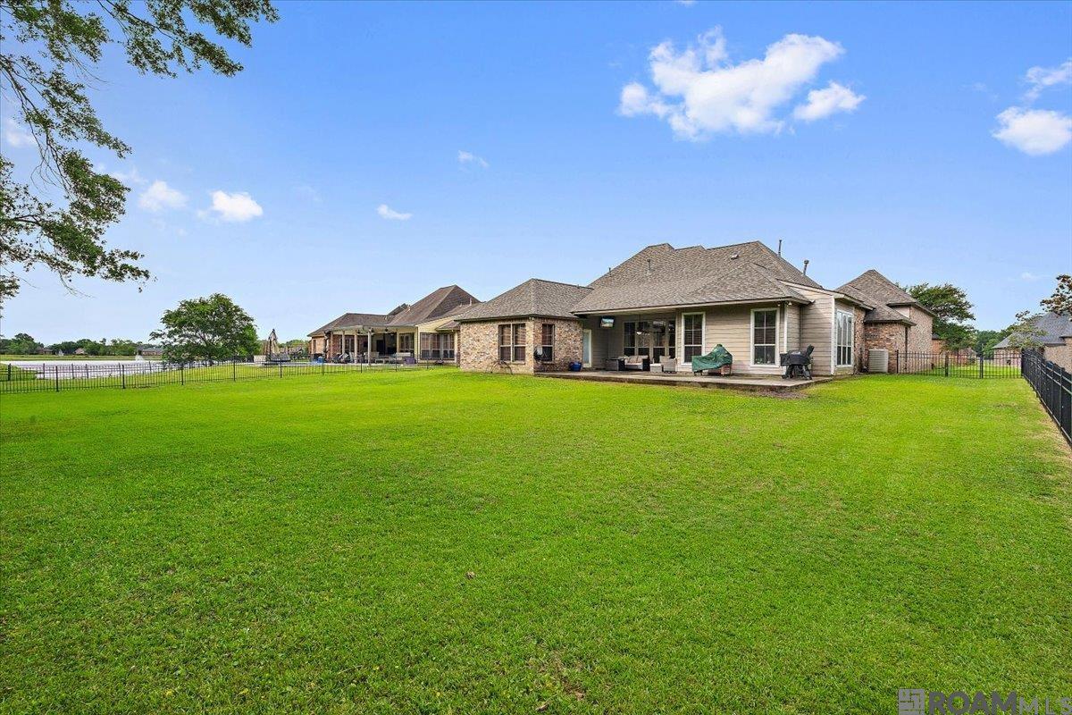 18468 Lake Harbor Ln, Prairieville, Louisiana image 24
