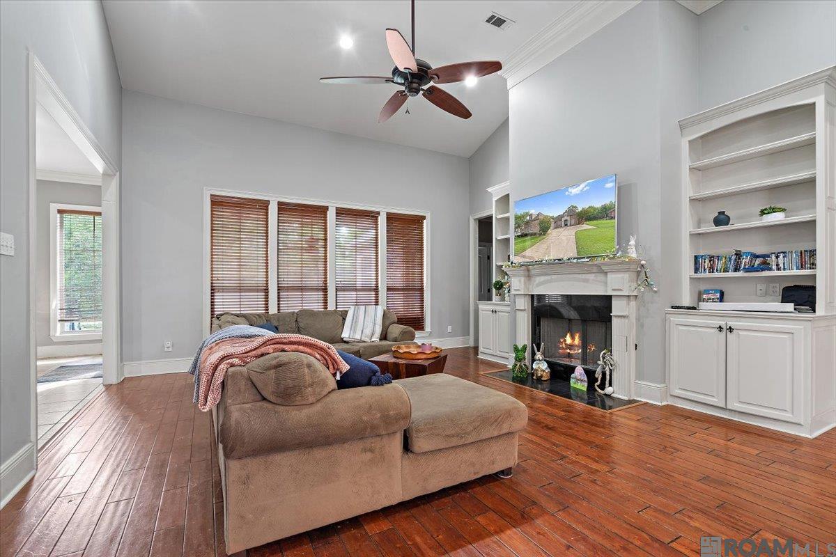 18468 Lake Harbor Ln, Prairieville, Louisiana image 2