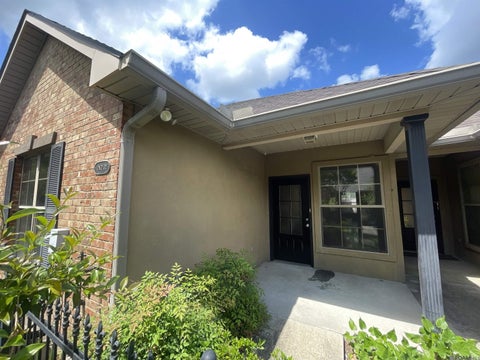 Condo For Sale - 4990 Jamestown Ave #32<br/> Baton Rouge, LA 70808