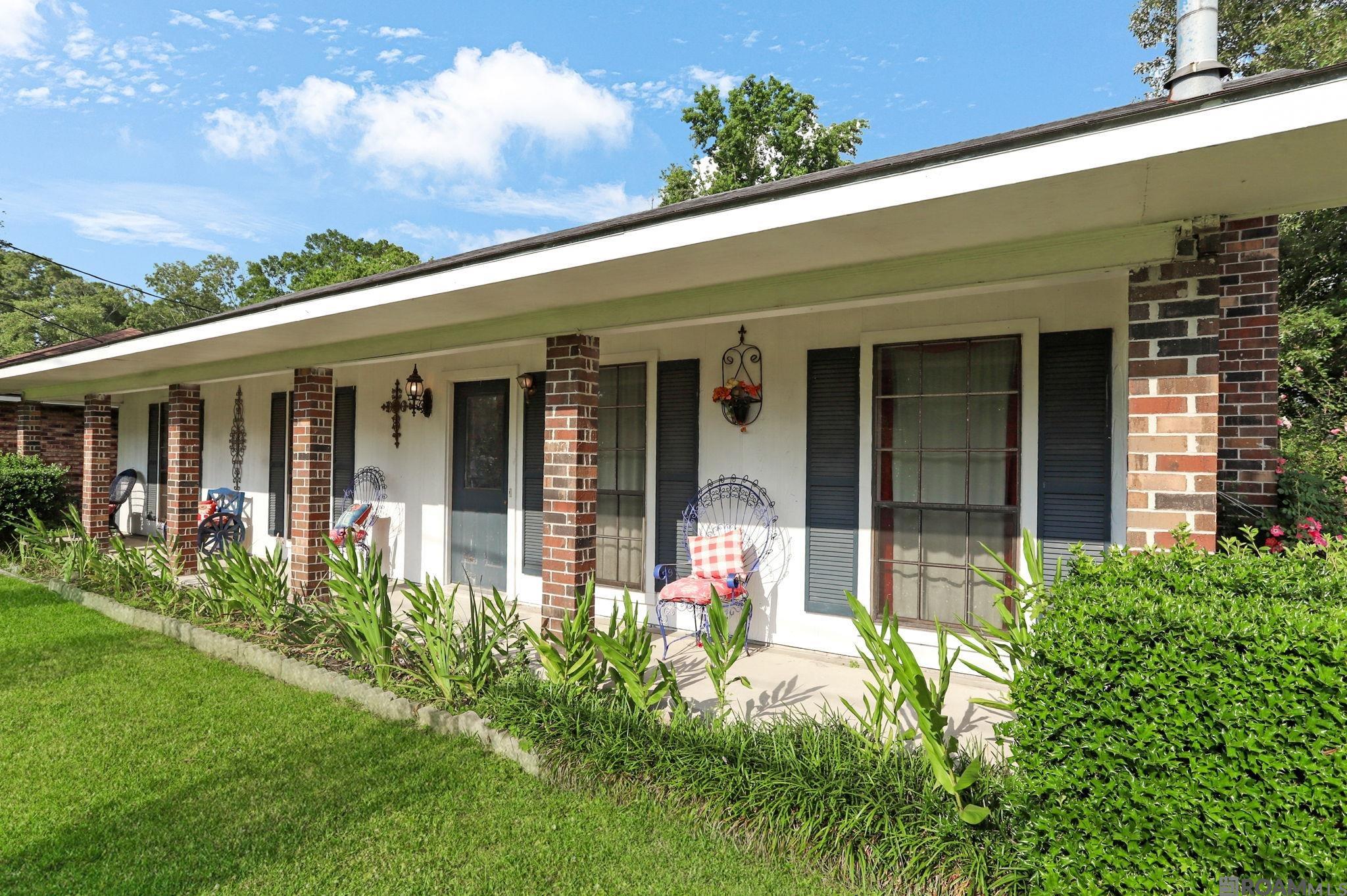 3348 Cedar St, Zachary, Louisiana image 1