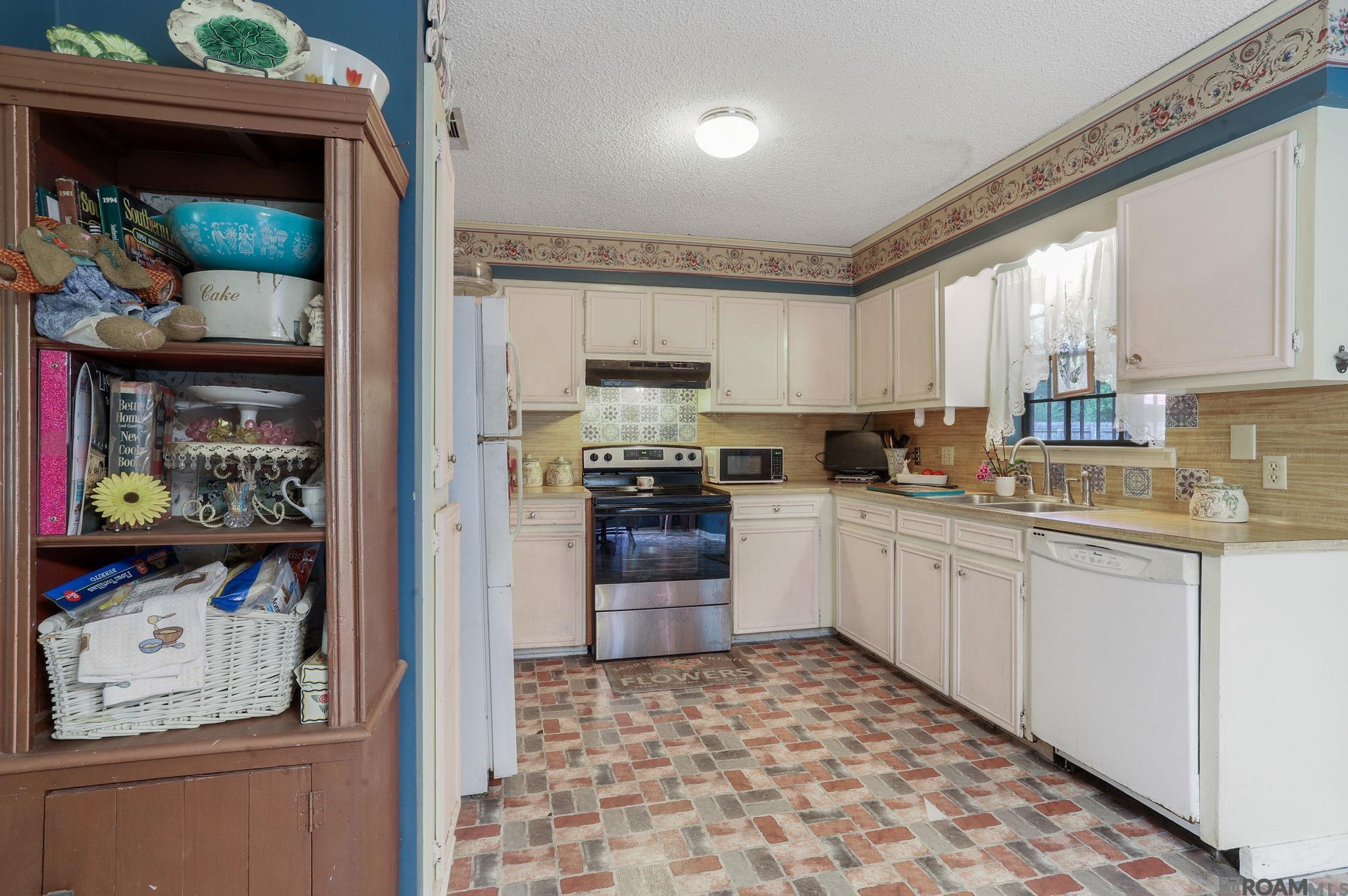 3348 Cedar St, Zachary, Louisiana image 9