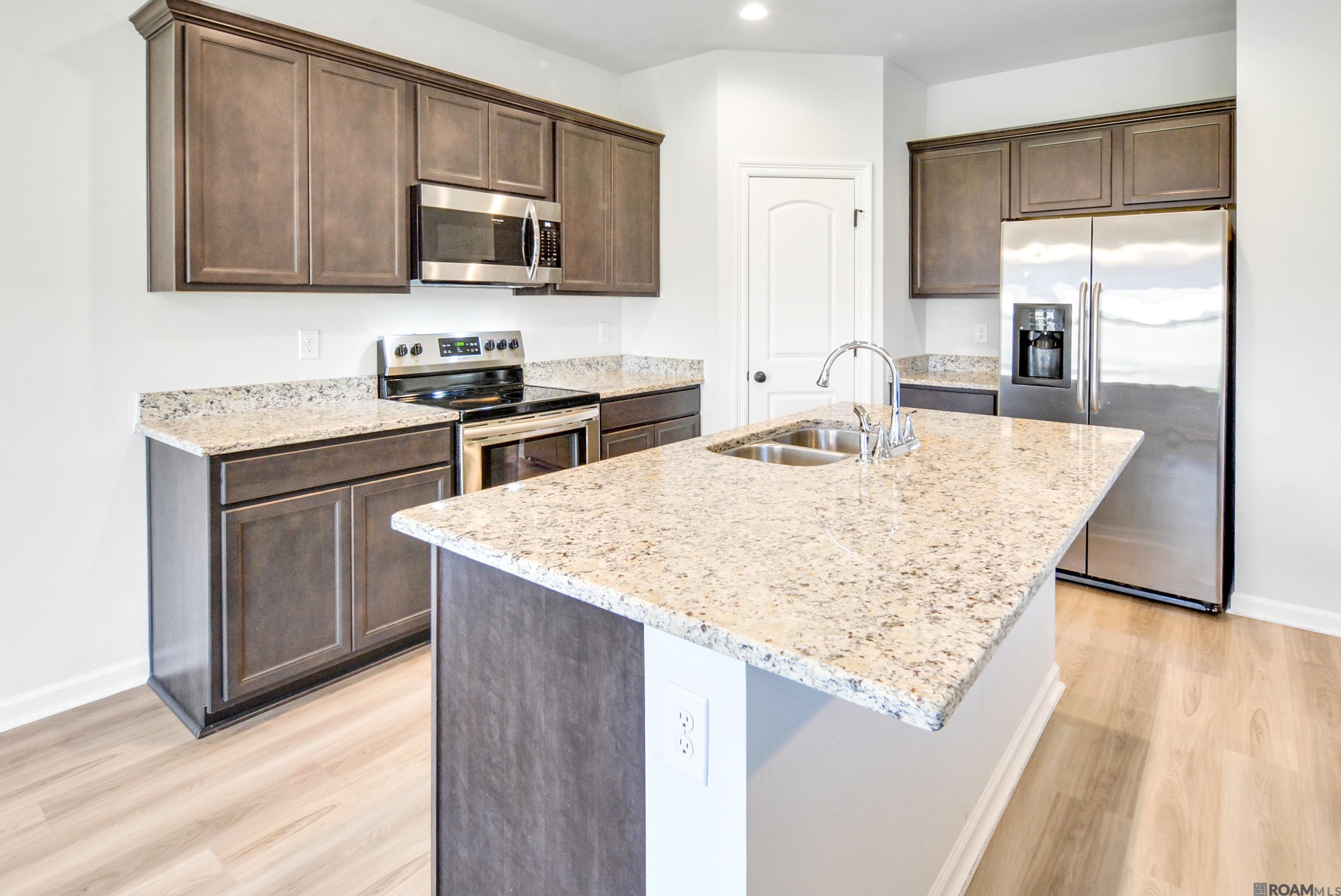 13308 Benelli Dr, Denham Springs, Louisiana image 5