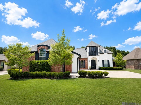 Homes For Sale - 12457 Legacy Hills Dr<br/> Geismar, LA 70734