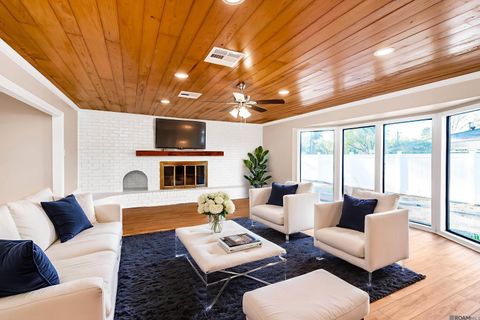 Homes For Sale - 6555 Landmor Dr<br/> Greenwell Springs, LA 70739