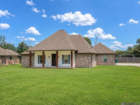 Homes For Sale - 22268 La Hwy 42<br/> Livingston, LA 70754
