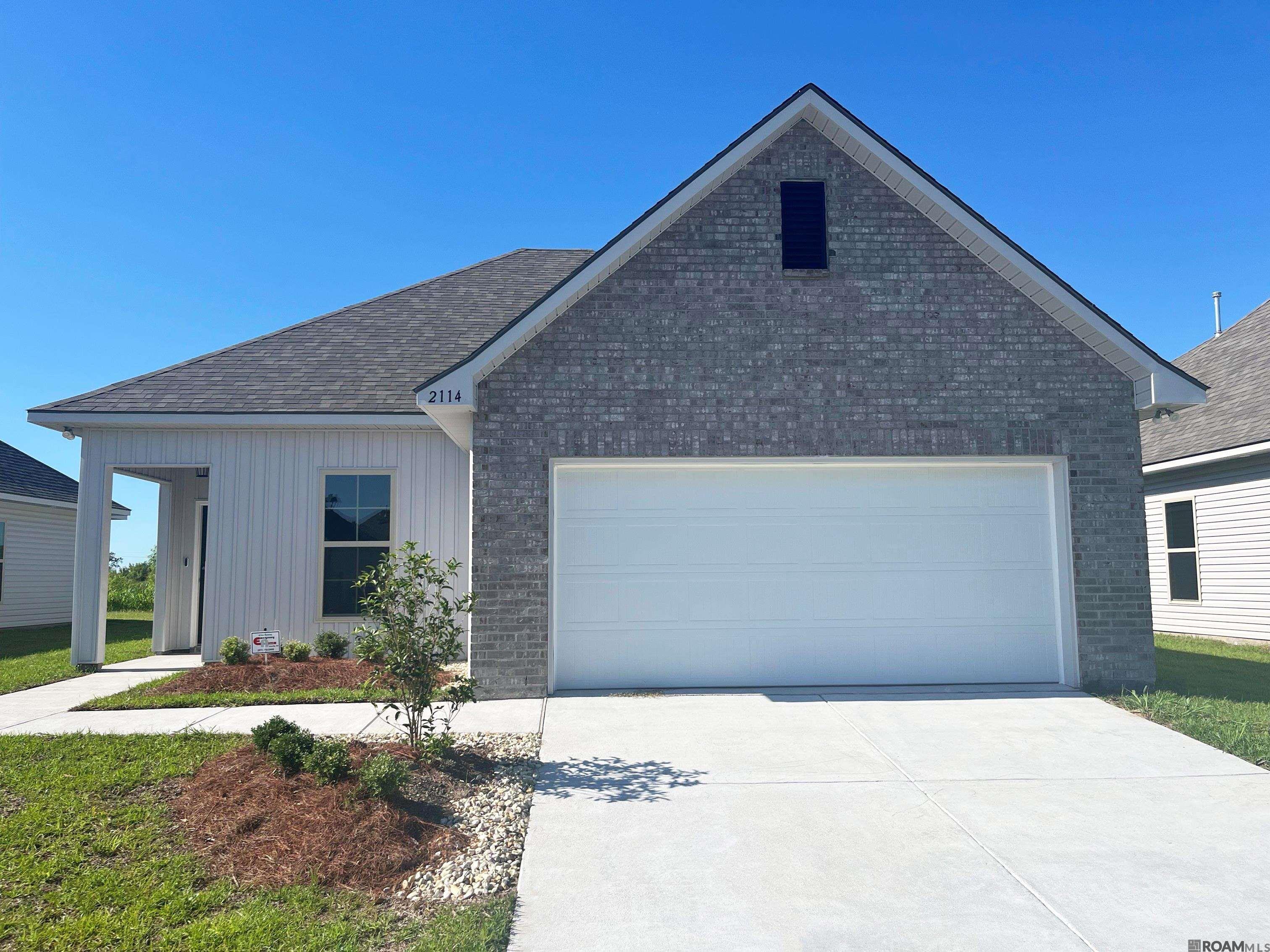 2114 Hayes Ave, Port Allen, Louisiana image 1