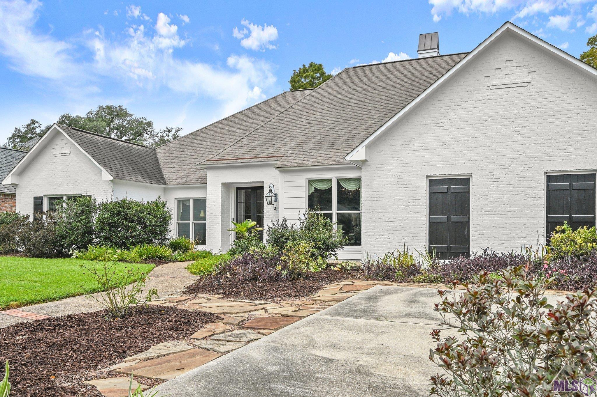 16829 Amberwood Dr, Saint George, Louisiana image 1