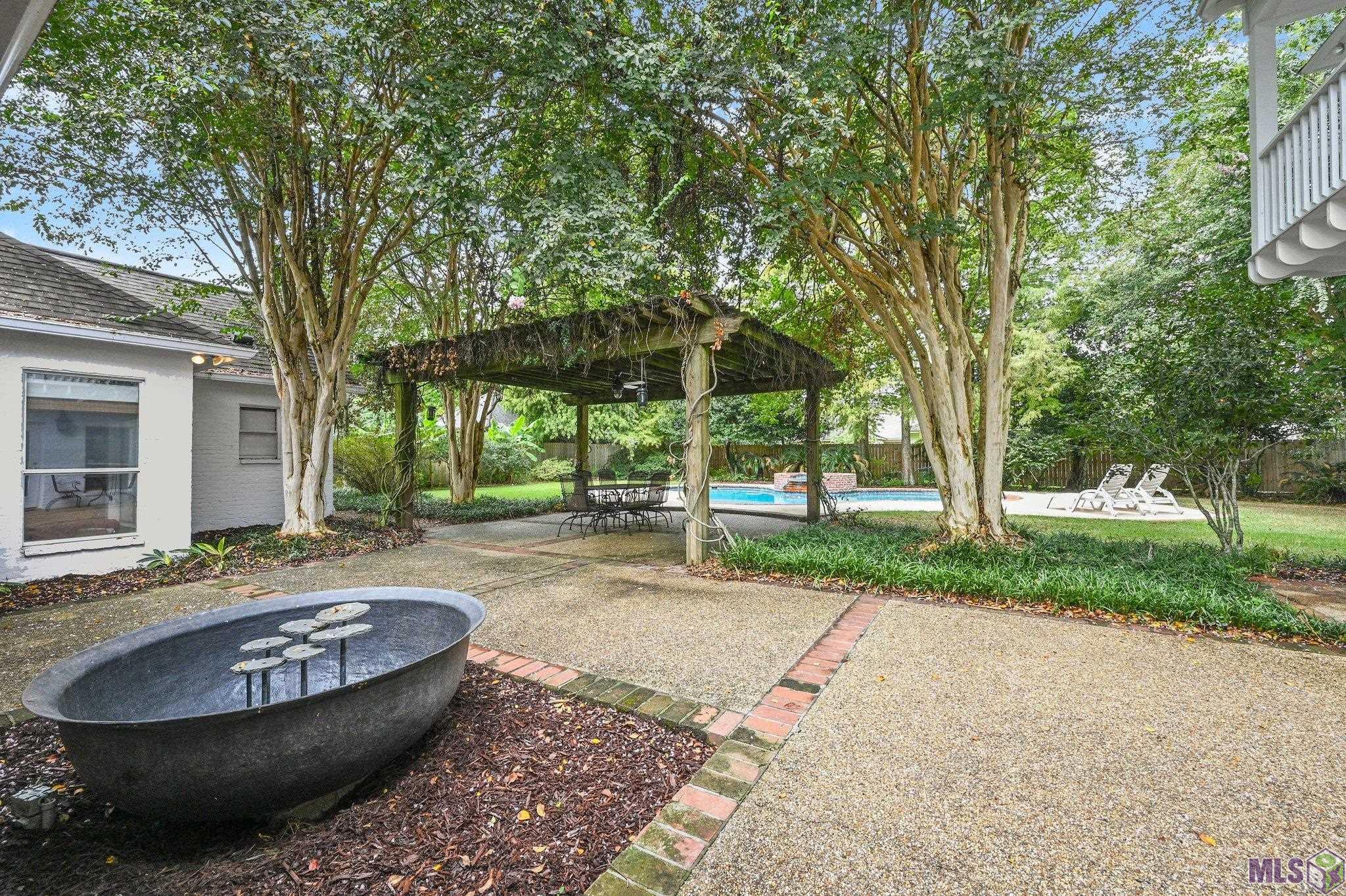 16829 Amberwood Dr, Saint George, Louisiana image 6