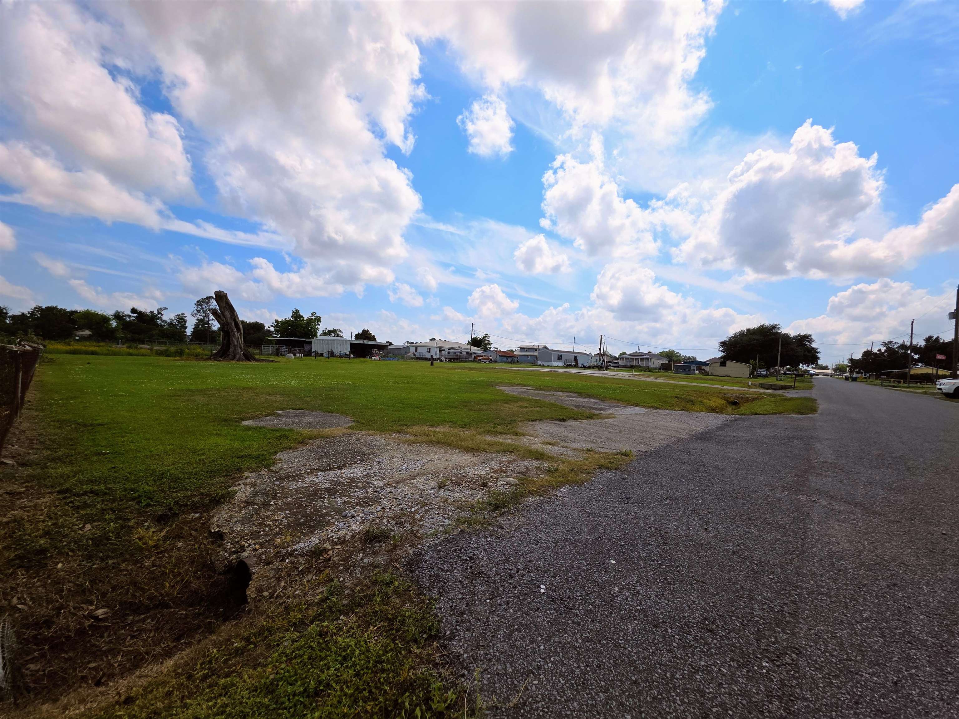 212 East 45th Street, Cut Off, Louisiana image 3