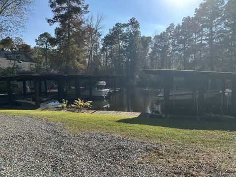 Vacant Land For Sale - 31581 River Pines Dr<br/> Springfield, LA 70462