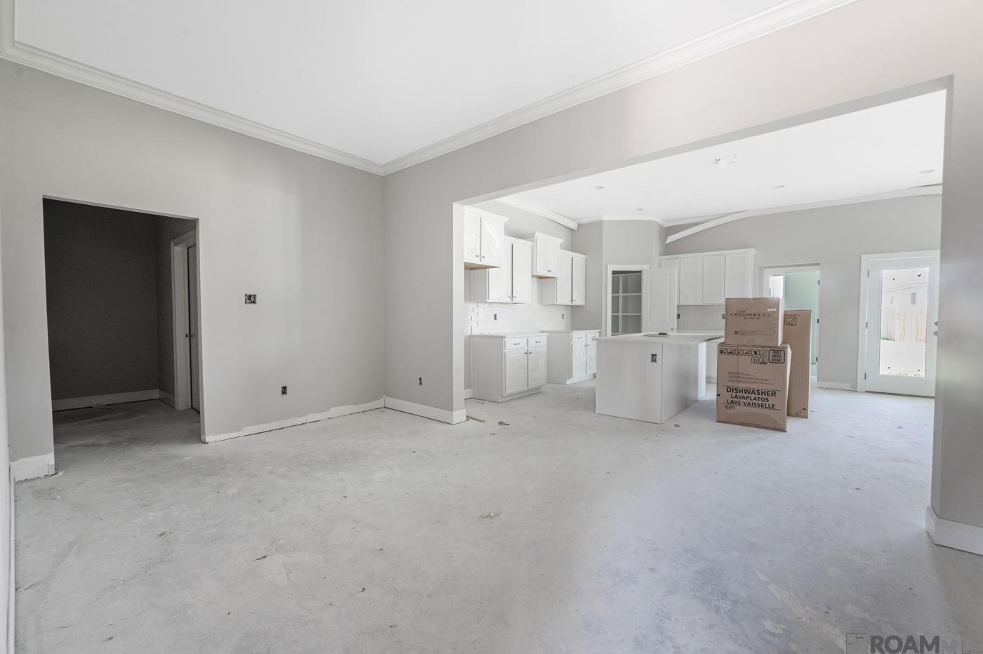 10449 Highpoint Dr, Denham Springs, Louisiana image 3