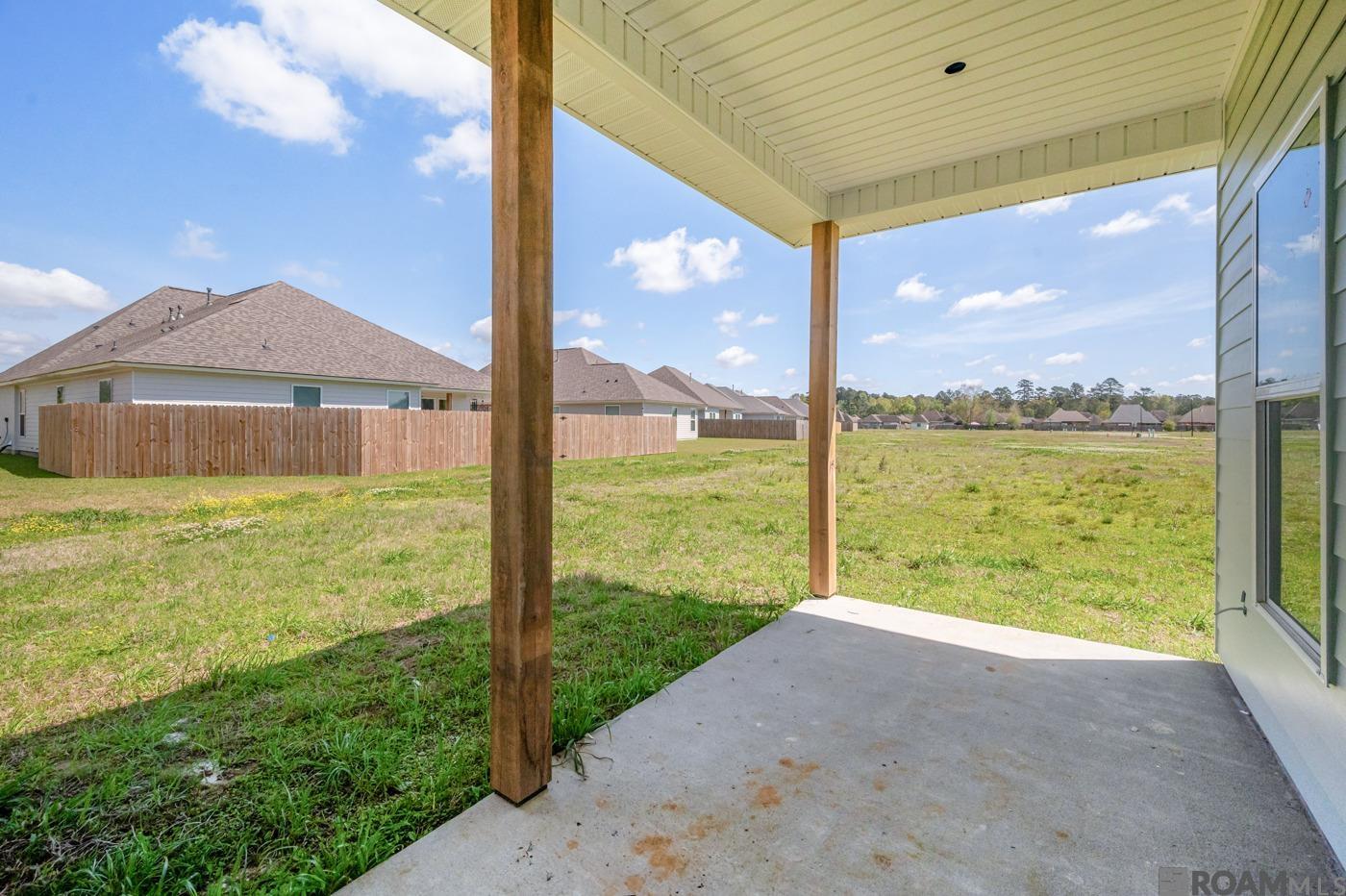 10449 Highpoint Dr, Denham Springs, Louisiana image 14